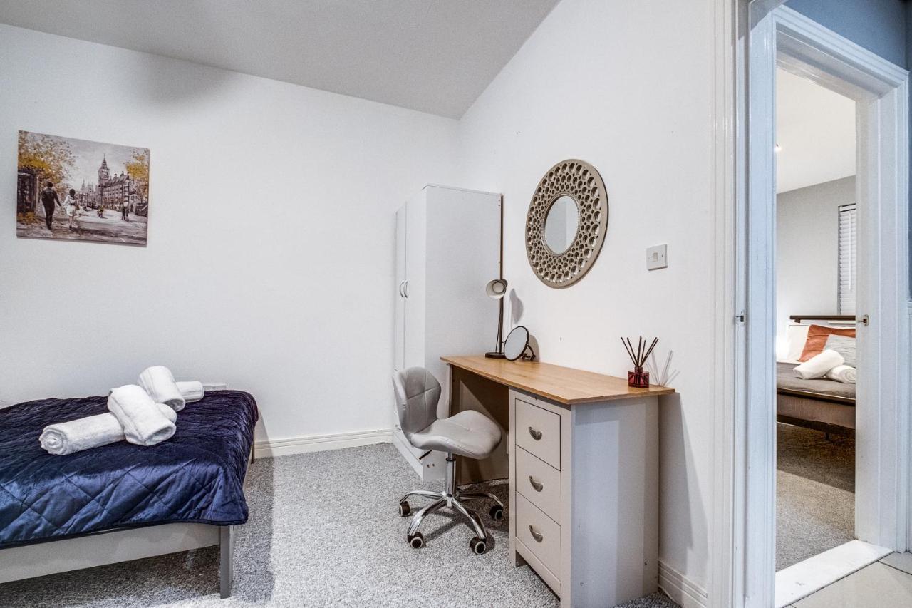 Birmingham, Modern 2 Bedroom, Free Parking Spaces, Free Wi-Fi And Netflix Exterior foto